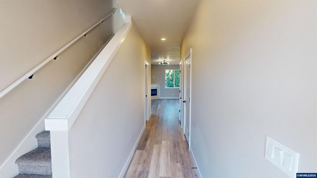 196 Gwinn St E, Monmouth, OR 97361