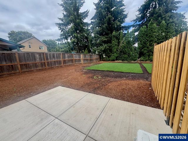 196 Gwinn St E, Monmouth, OR 97361