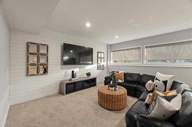 12309 W 162nd Street, Overland Park, KS 66221