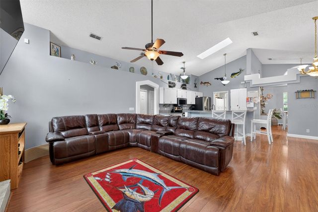 962 EDGEHILL DRIVE, Palm Harbor, FL 34684