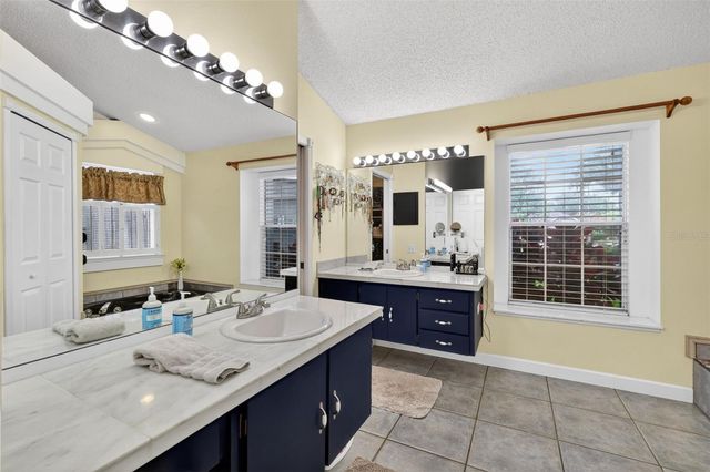 962 EDGEHILL DRIVE, Palm Harbor, FL 34684