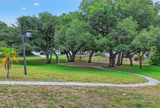 962 EDGEHILL DRIVE, Palm Harbor, FL 34684