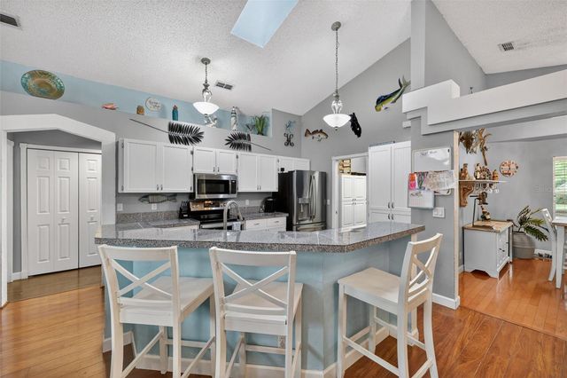 962 EDGEHILL DRIVE, Palm Harbor, FL 34684