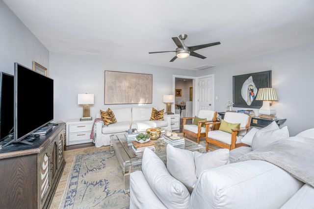 719 Swan Avenue, Charleston, SC 29414