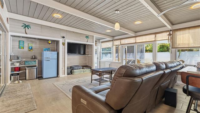 4091 50TH AVENUE S, St Petersburg, FL 33711