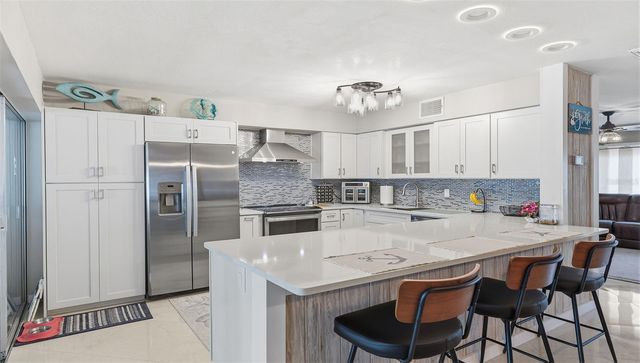 4091 50TH AVENUE S, St Petersburg, FL 33711