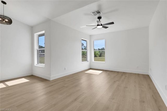 3760 50th AVE NE, Naples, FL 34120