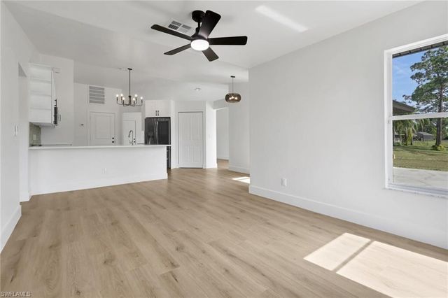 3760 50th AVE NE, Naples, FL 34120