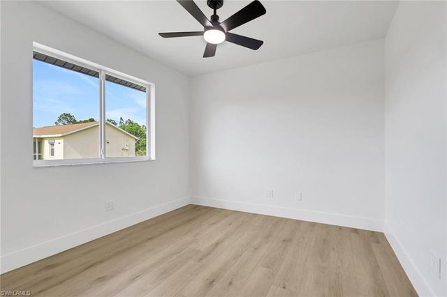 3760 50th AVE NE, Naples, FL 34120