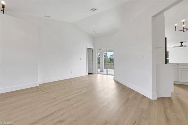 3760 50th AVE NE, Naples, FL 34120