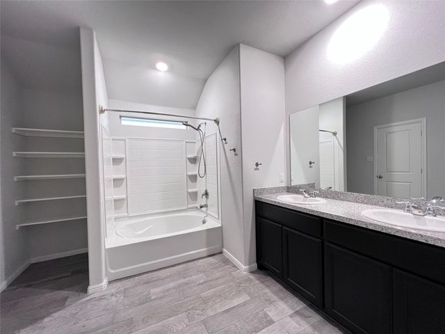 9301 Hill Topper Trail, Fort Worth, TX 76131