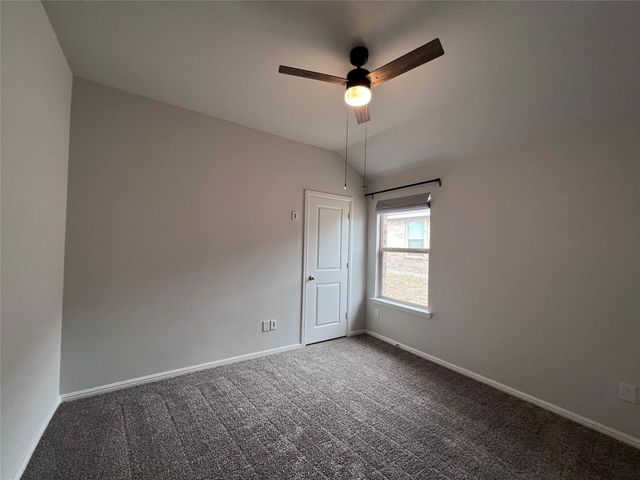 9301 Hill Topper Trail, Fort Worth, TX 76131