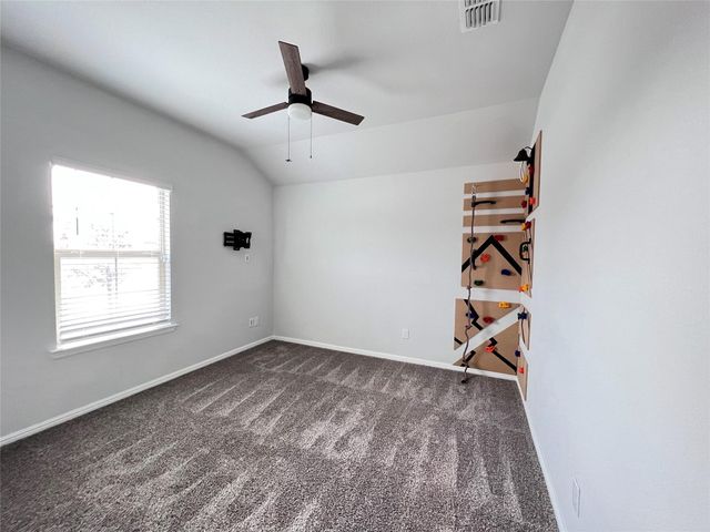 9301 Hill Topper Trail, Fort Worth, TX 76131