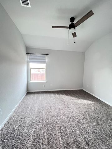 9301 Hill Topper Trail, Fort Worth, TX 76131