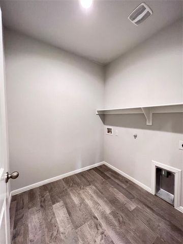 9301 Hill Topper Trail, Fort Worth, TX 76131