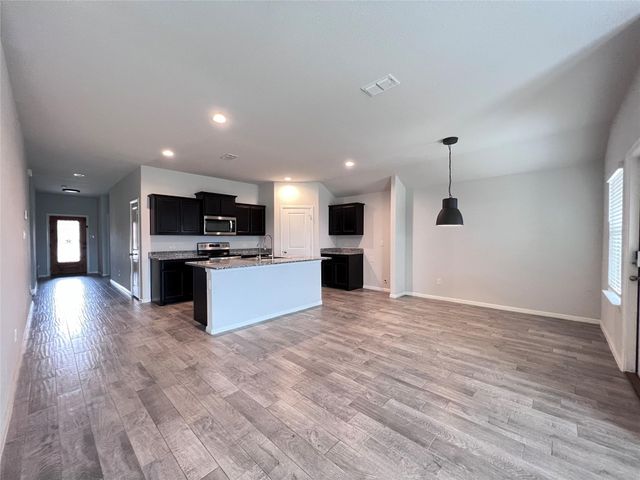 9301 Hill Topper Trail, Fort Worth, TX 76131