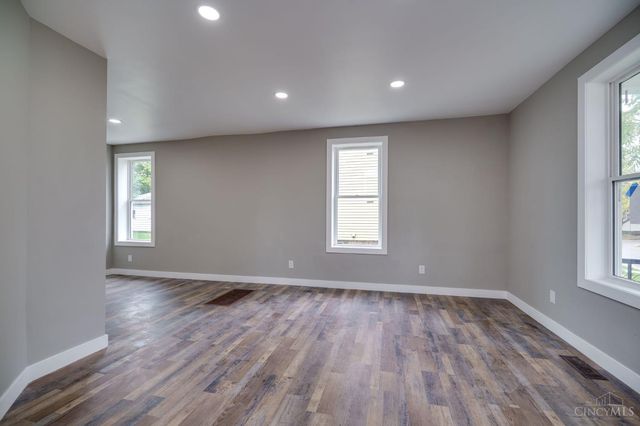 2043 Lawrence Avenue, Norwood, OH 45212