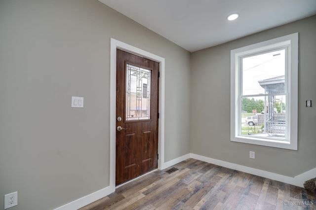 2043 Lawrence Avenue, Norwood, OH 45212