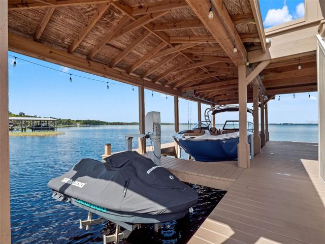 12442 LAKESHORE DRIVE, Clermont, FL 34711