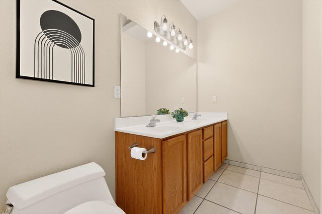 7320 Wild Olive Avenue NE, Albuquerque, NM 87113