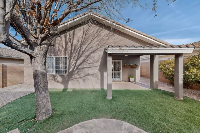 7320 Wild Olive Avenue NE, Albuquerque, NM 87113
