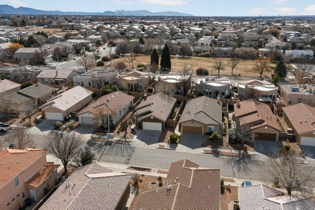 7320 Wild Olive Avenue NE, Albuquerque, NM 87113