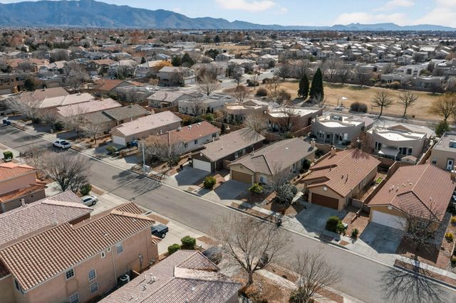 7320 Wild Olive Avenue NE, Albuquerque, NM 87113