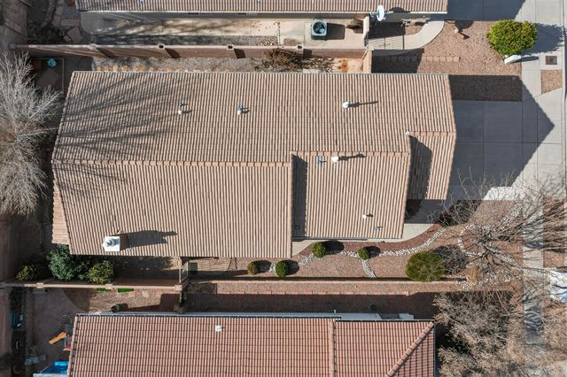 7320 Wild Olive Avenue NE, Albuquerque, NM 87113