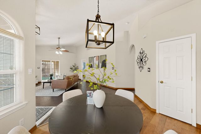 7320 Wild Olive Avenue NE, Albuquerque, NM 87113