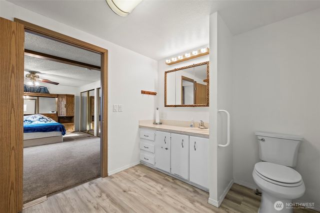 2500 S 370th Street #138, Federal Way, WA 98003
