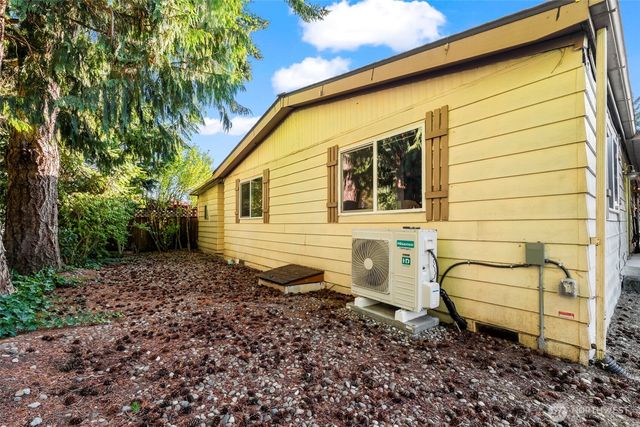 2500 S 370th Street #138, Federal Way, WA 98003