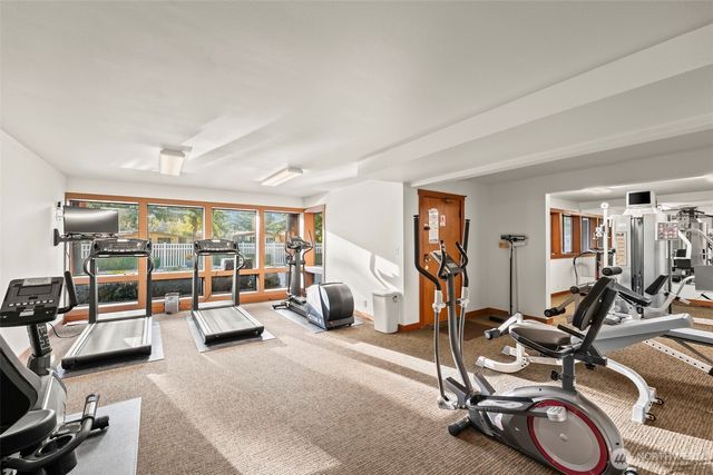 2500 S 370th Street #138, Federal Way, WA 98003