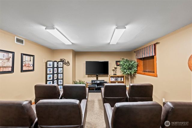 2500 S 370th Street #138, Federal Way, WA 98003