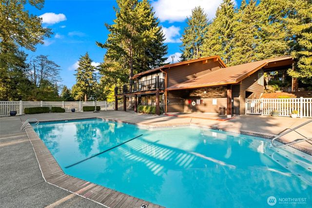 2500 S 370th Street #138, Federal Way, WA 98003
