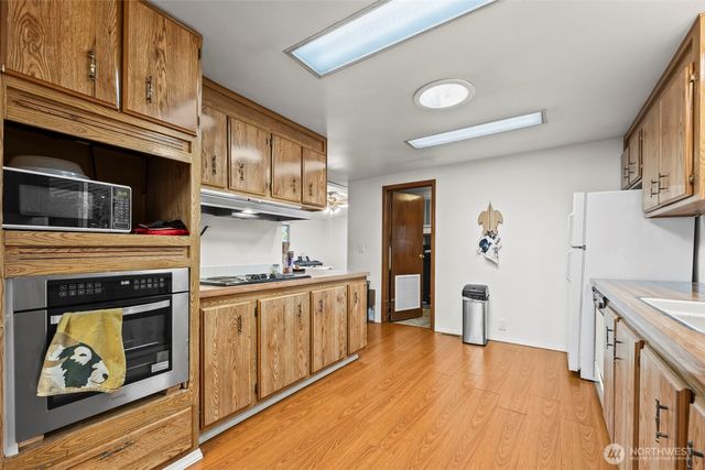 2500 S 370th Street #138, Federal Way, WA 98003