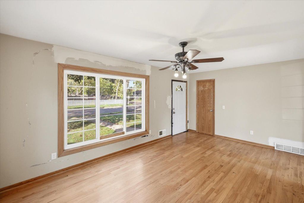 5206 Xerxes Avenue N, Minneapolis, MN 55430 — photo 3