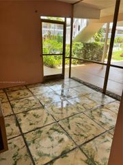 160 NE 8th Ave 11A, Hallandale Beach, FL 33009