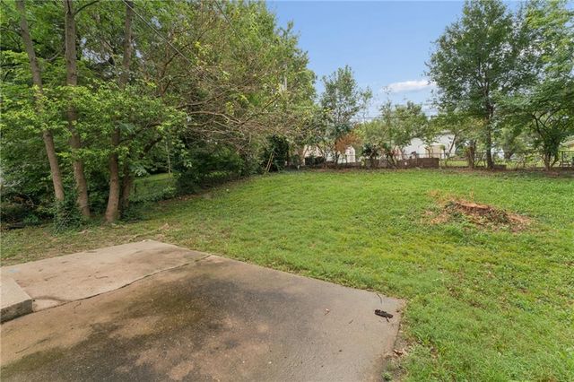5901 Fairlane Drive, Kansas City, MO 64134