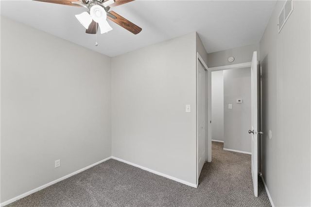 5901 Fairlane Drive, Kansas City, MO 64134