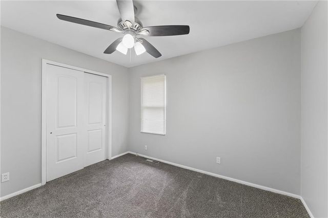 5901 Fairlane Drive, Kansas City, MO 64134