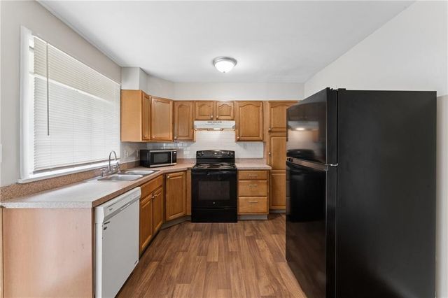 5901 Fairlane Drive, Kansas City, MO 64134