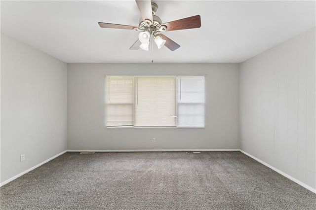 5901 Fairlane Drive, Kansas City, MO 64134