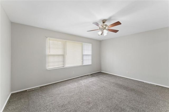 5901 Fairlane Drive, Kansas City, MO 64134