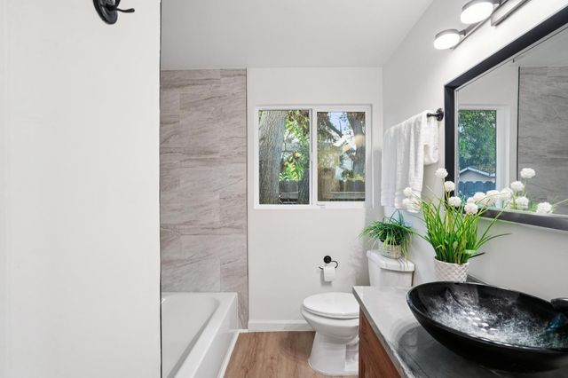 2780 American Ave, Sacramento, CA 95833