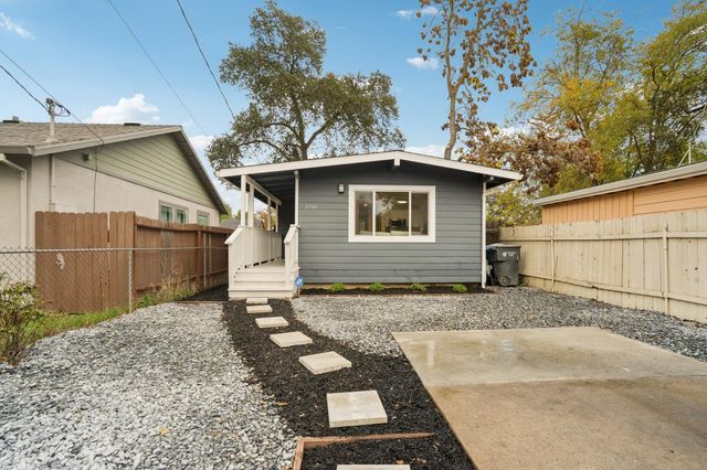 2780 American Ave, Sacramento, CA 95833