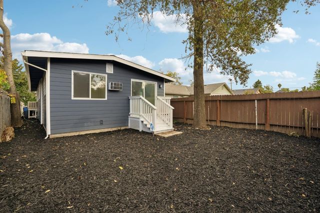 2780 American Ave, Sacramento, CA 95833