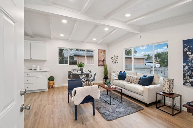 2780 American Ave, Sacramento, CA 95833