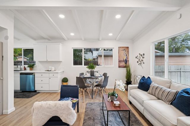 2780 American Ave, Sacramento, CA 95833