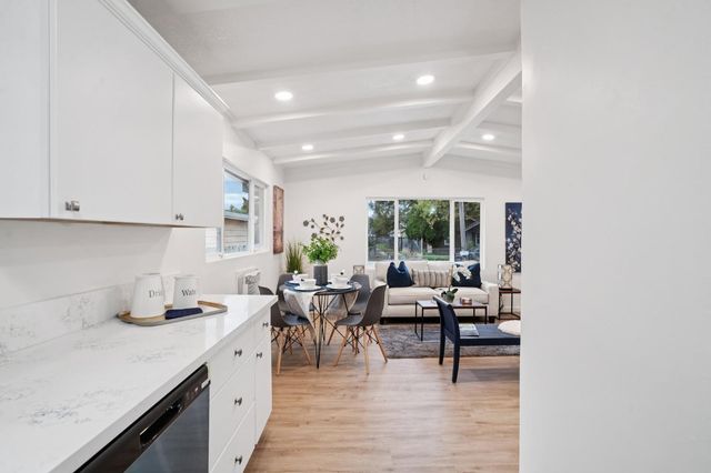 2780 American Ave, Sacramento, CA 95833