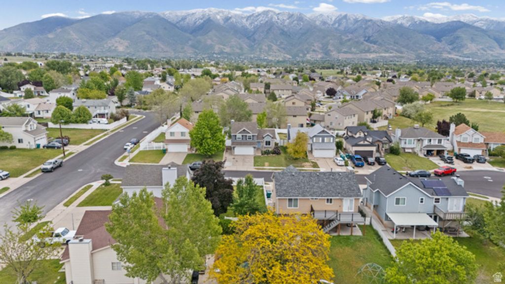 Image 24 of property listing at 1828 N 225 W, Layton, UT 84041